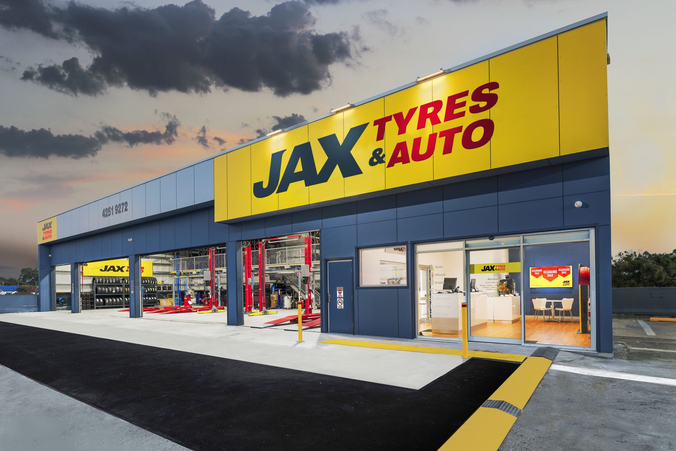 JAX Tyres & Auto extends video vehicle checks